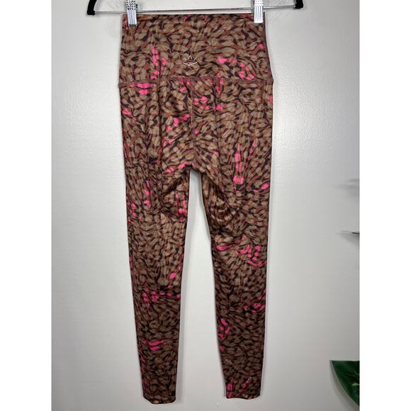 Beyond Yoga Lux Print Cheetah Swirl Pink High Waisted Leggings XS 0/2 - Picture 4 of 10